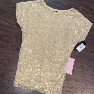 Small dress , sequence